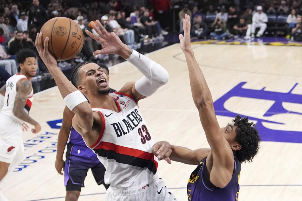 在激烈竞争 在激烈竞争