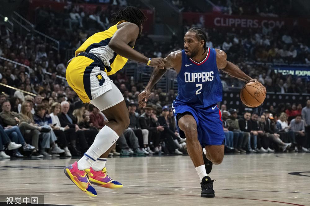 他通过在合 他通过在合