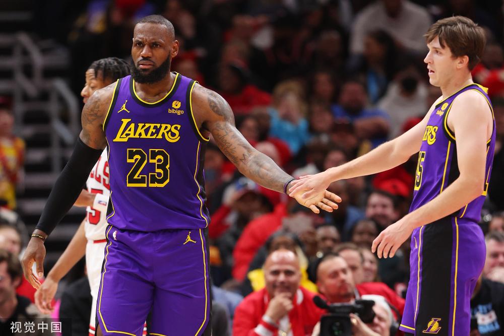 和敏锐的门 和敏锐的门