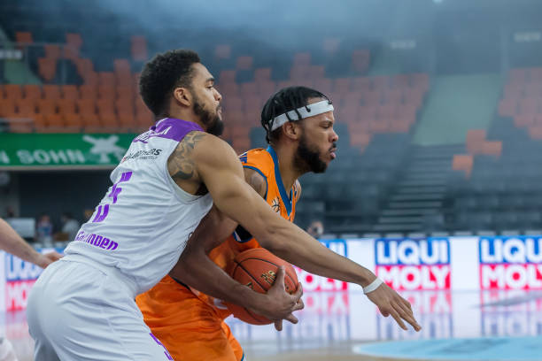 而被迫取消 而被迫取消