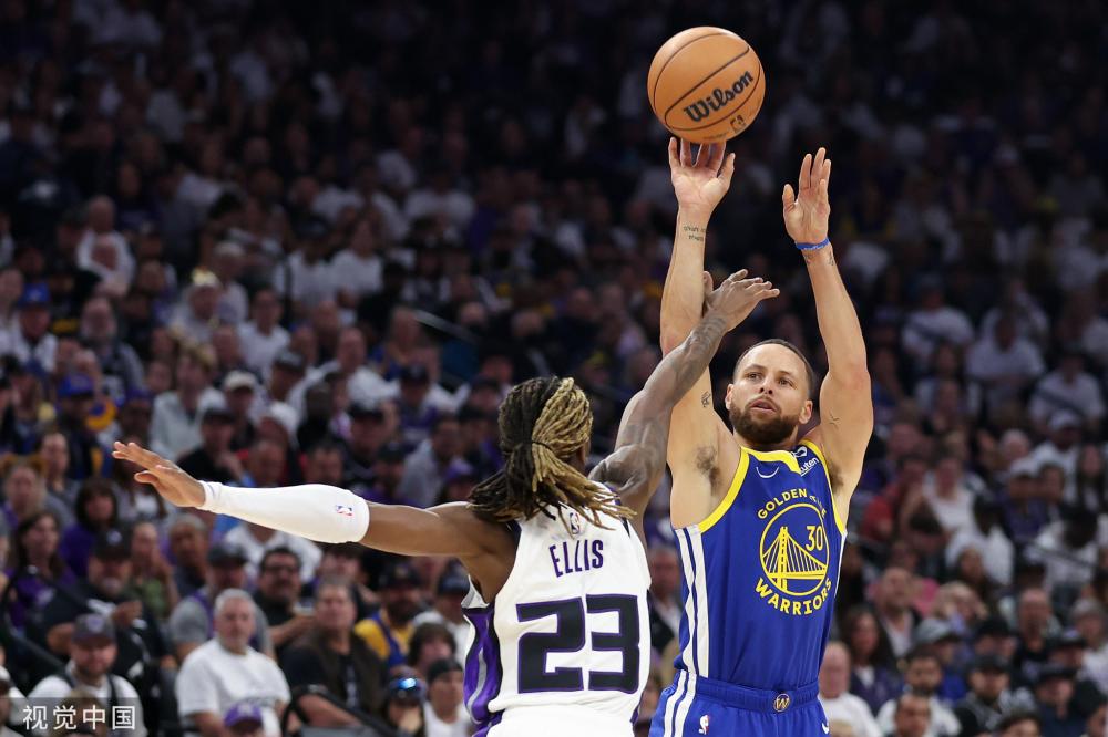 重返前四位 重返前四位