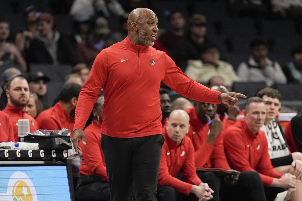 与竞争的 与竞争的